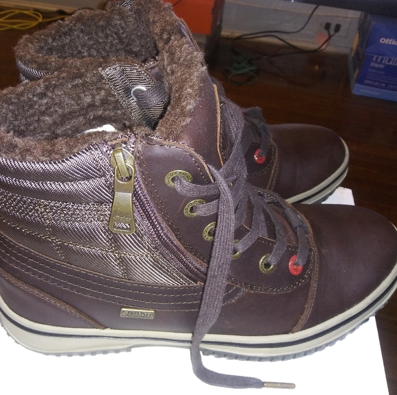 Other - Pjar Canadian snow boots